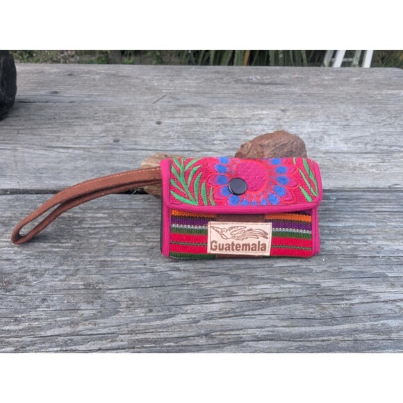 Vintage Embroidered Floral Clutch Wristlet Wallet - Picture 2 of 10